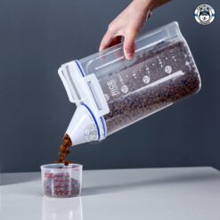 Alternative view of Kanimal Food Container ถังเก็บอาหารสัตว์เลี้ยง ถังใส่อาหารเม็ด ขนาด 2 กิโล